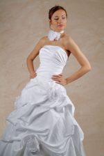 Suknie ślubne kolekcja: 2009